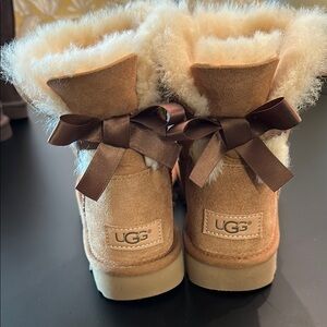 UGG Brown Ankle Boots with Plush Lining and Suede Material